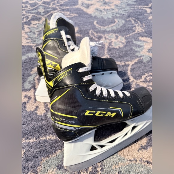 CCM Black & Neon Yellow Youth Hockey Skates - Picture 3 of 3